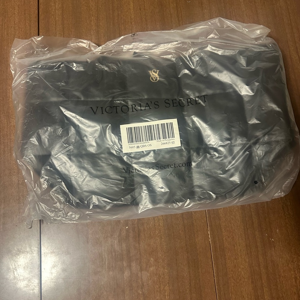 NWT Victoria's Secret Black bag